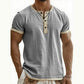 🌿 Camiseta Henley de manga corta, transpirable y con detalles en contraste