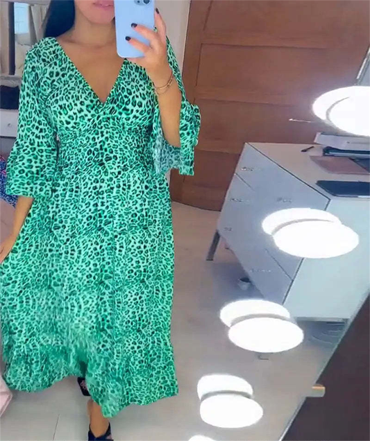 Vestido relajado con patrón de leopardo